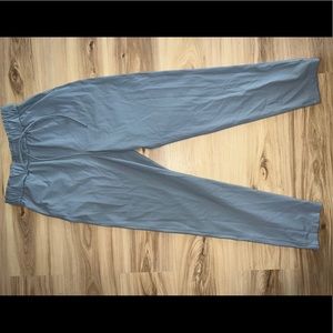 lululemon size 4 joggers!